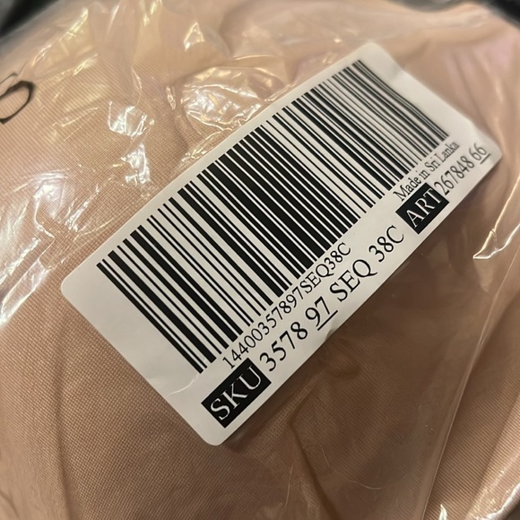 PINK Victoria Secret Wear Everywhere Push Up Wireless Bra - Picture 8 of 8